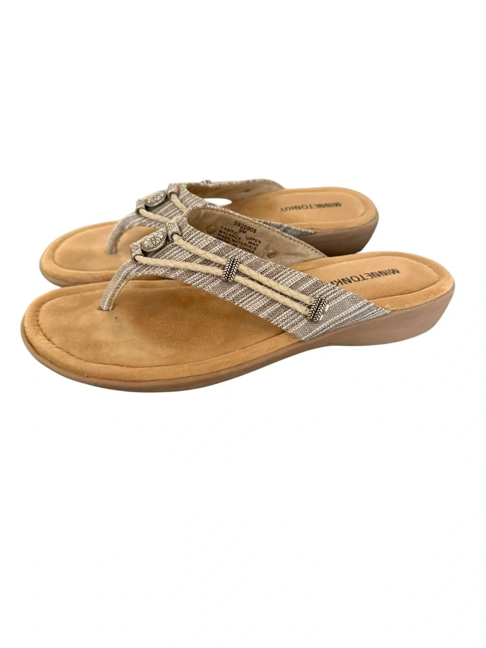 Minnetonka Women’s Silverbay Sandal Beige Gray Striped Thong Sandals Size 9